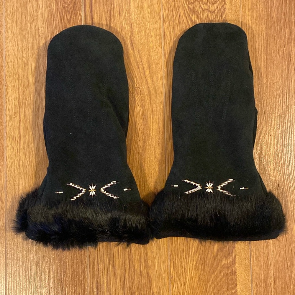 Beaded Suede Fleece Lined Mitts 🇨🇦